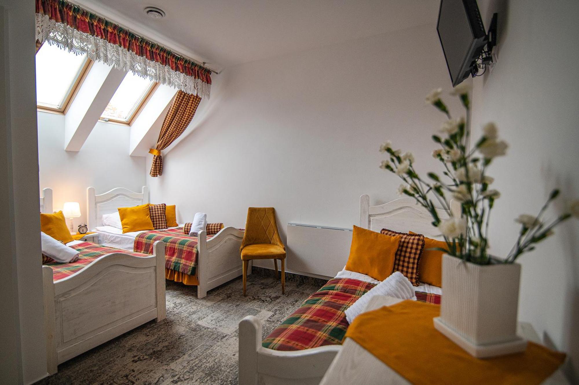 Modra Sikorka Villa Smardzewice Ngoại thất bức ảnh