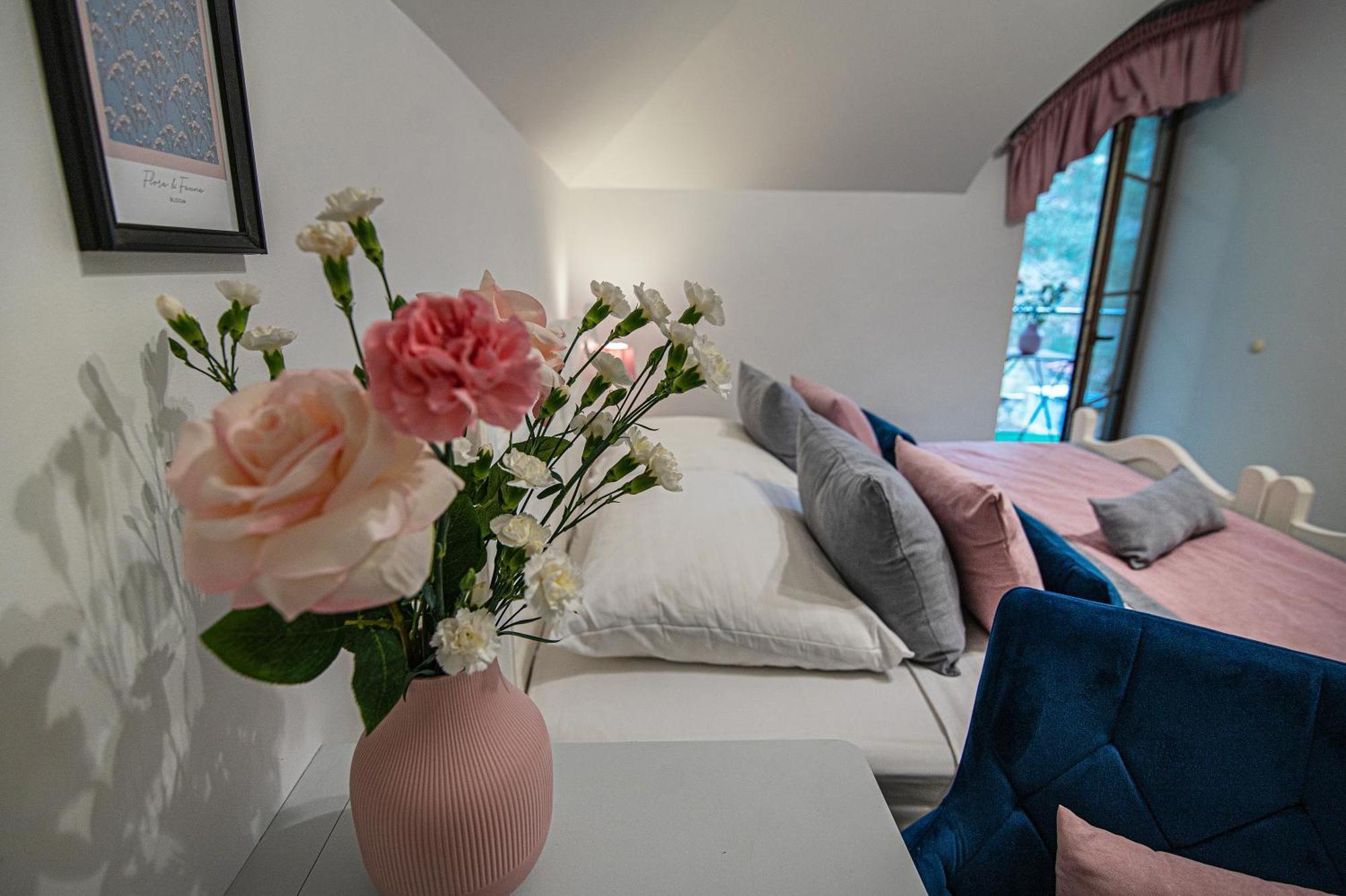 Modra Sikorka Villa Smardzewice Ngoại thất bức ảnh